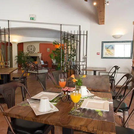 Western Aurelia Hotel 3*